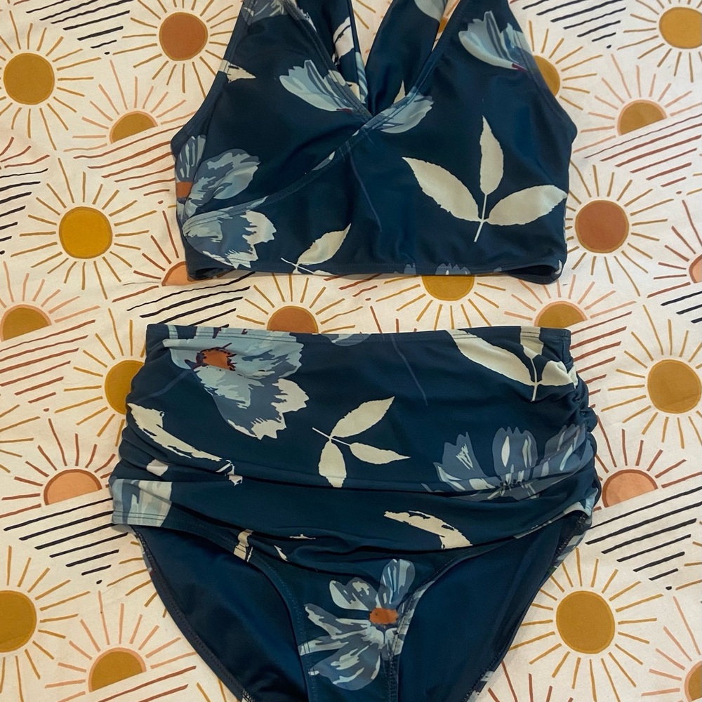 Elegant Floral Bikini Set - Navy